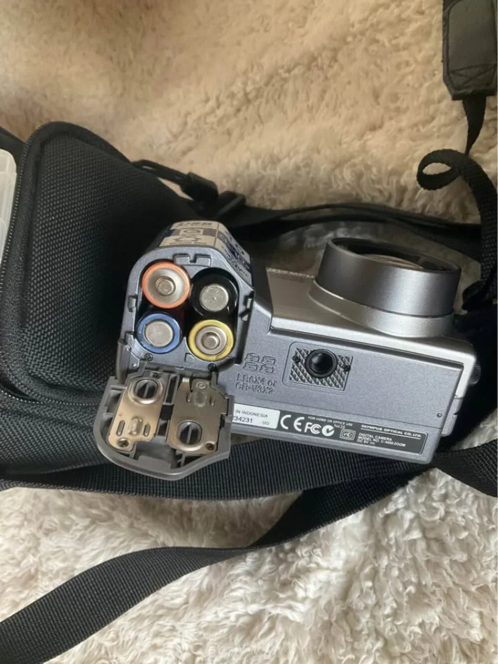 Olympus Camedia C-4000 Zoom Digital Camera